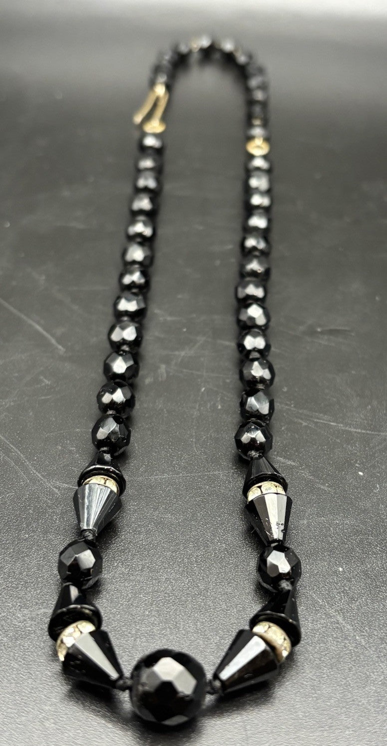 Vintage Austrian Black Faceted Glass Bead Necklace Rhinestone 49cm Elegant
