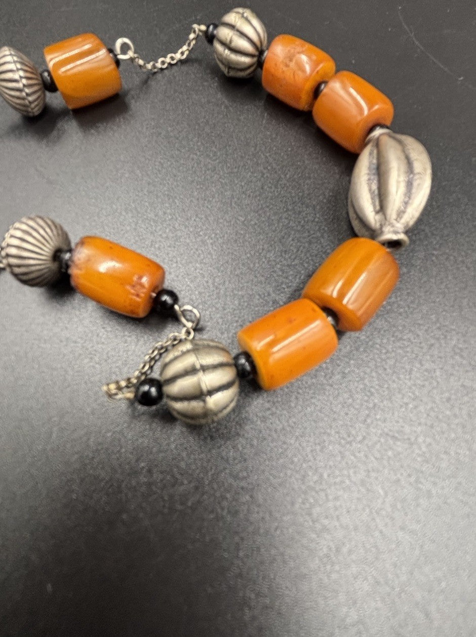 Vtg Butterscotch Bakelite Necklace Yellow & Silver Tone Bead Jewellery