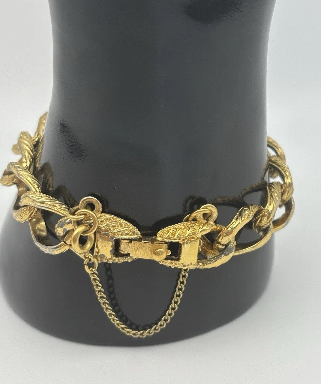 Vintage Monet Gold Tone Clover Charm Bracelet Textured Chain Signed Mid Century