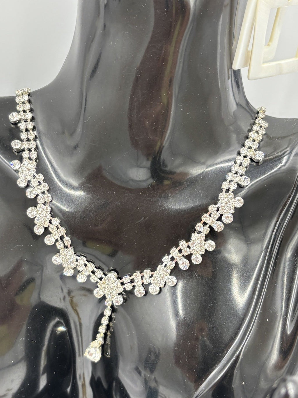 Vintage Jewellery Bulk Lot Estate Mixed Wearable Resale Collection