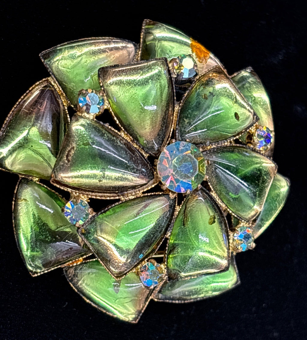 Vintage Green Aurora Borealis Rhinestone Flower Brooch Gold Tone