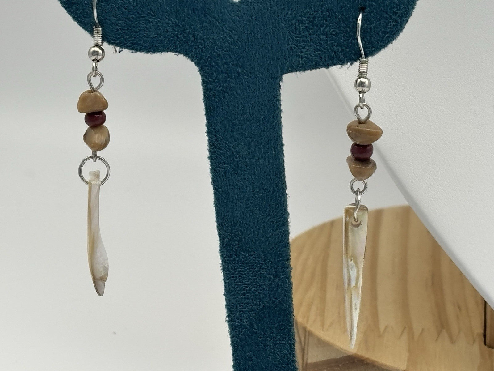 Vintage Tribal Shell Necklace Earrings Set Mother of Pearl Beads Boho Jewelry
