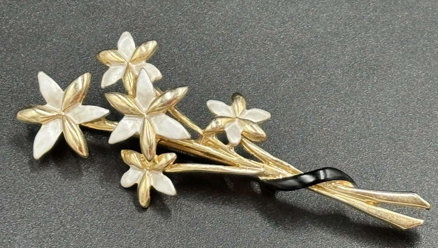 Vintage Brooch Lot 8pcs Mixed Enamel Rhinestone Floral Birds Christmas Jewelry