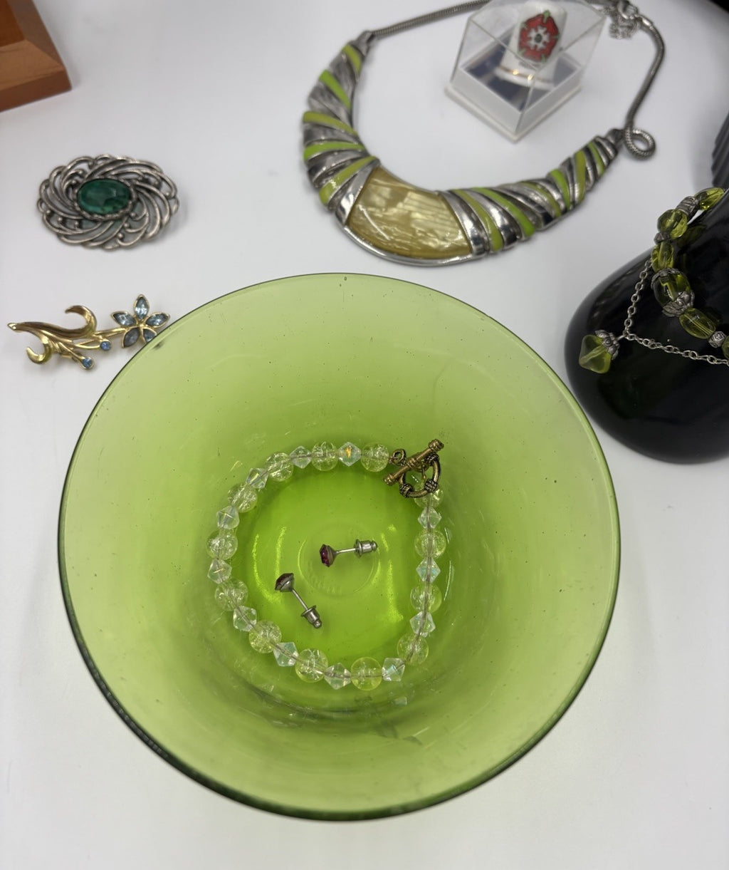 Vintage Jewellery Bulk Lot Estate Mixed Wearable Resale Collection
