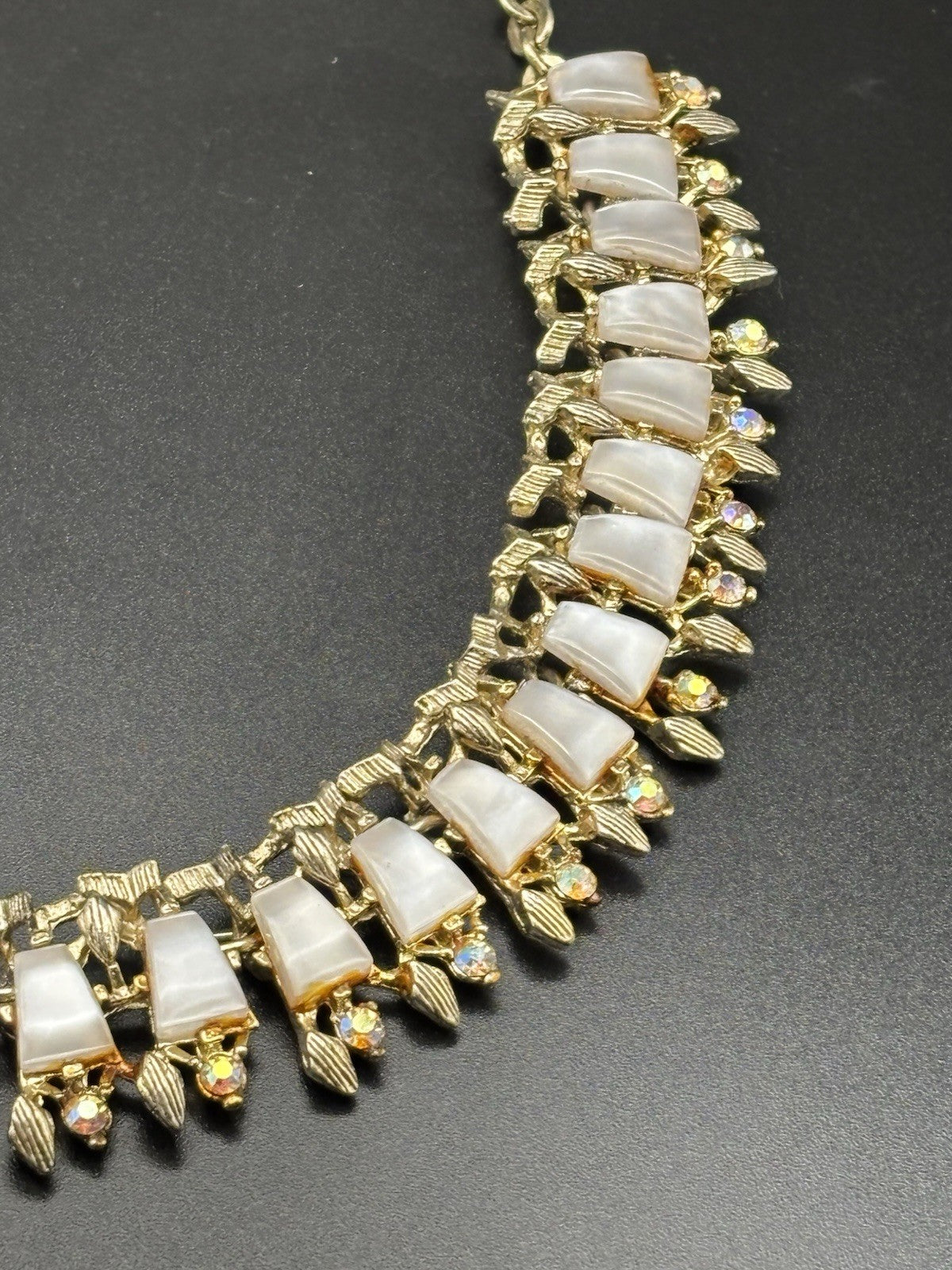Vintage 1960s Gold Tone Leaf Lucite AB Rhinestone Necklace