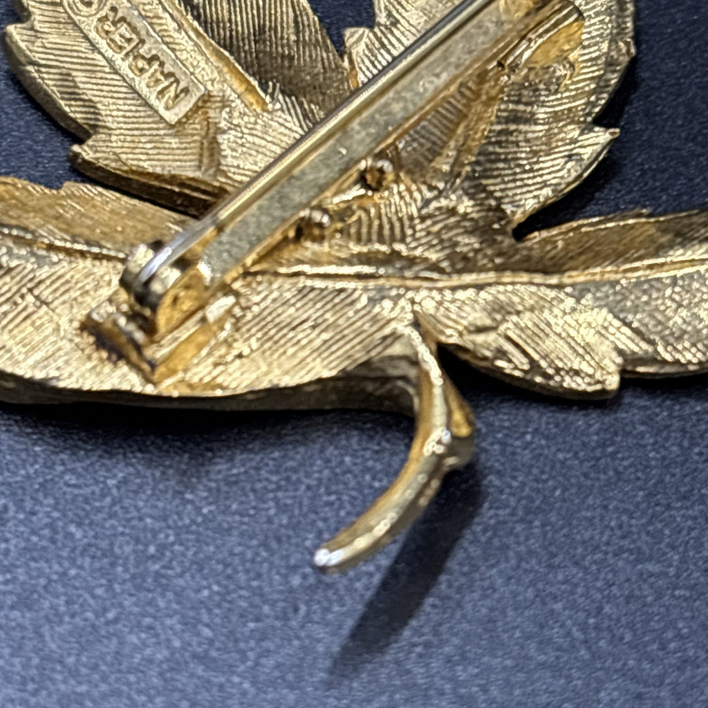 Napier Vintage Brooch Pin Leaf  Gold Tone Signed.