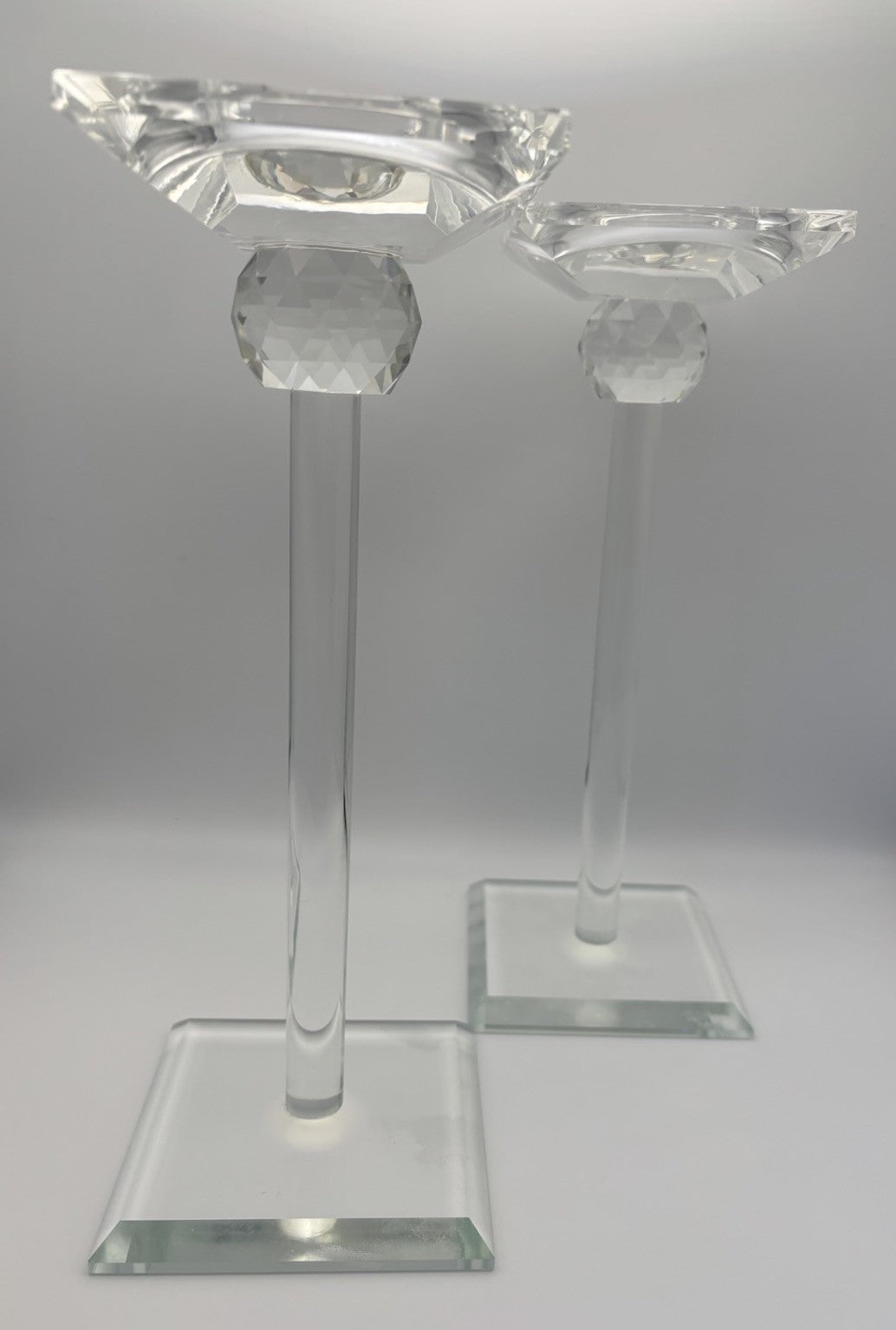 Elegant Faceted Crystal Candlesticks Pair 25cm Sculptural Glass Design