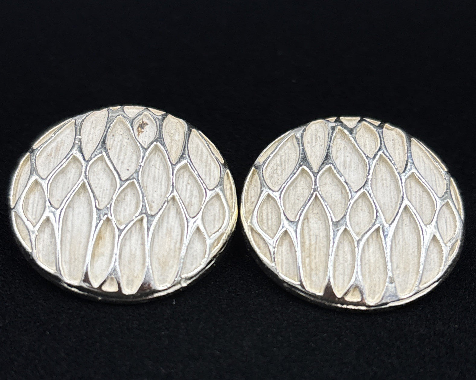 Vintage MARBOUX Clip-On Earrings – Silver-Tone Textured Round Statement