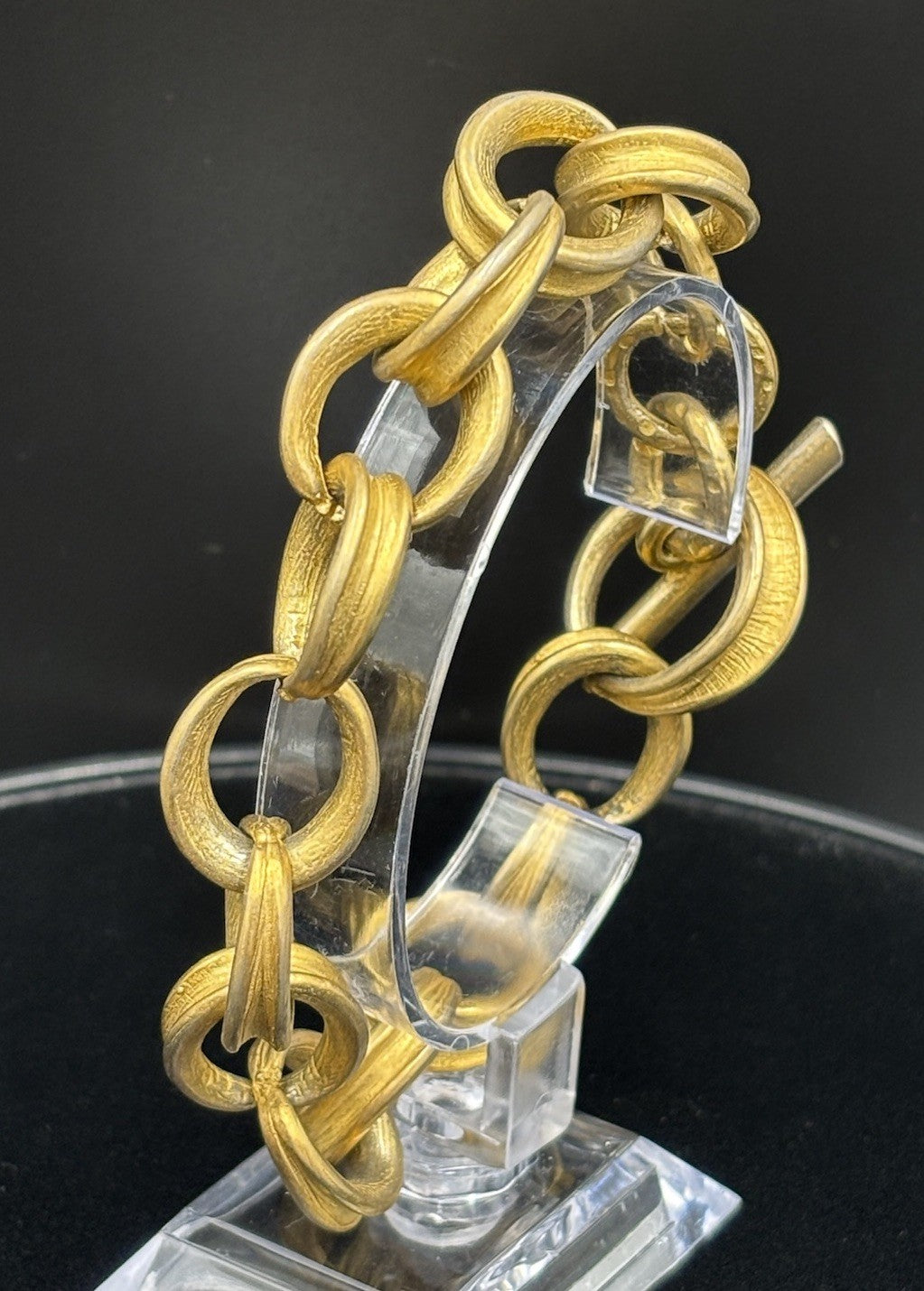 Vintage Chunky Gold Tone Chain Bracelet Brushed Links Toggle Clasp