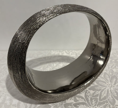 Bouclair Silver Chrome Ceramic Round Ring Sculpture Modern Table Centerpiece