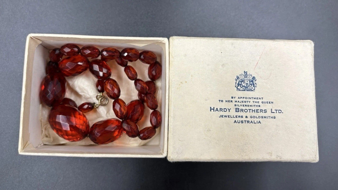 Antique Tested Cherry Bakelite Graduated Faceted Bead Necklace Art Deco Incl Box