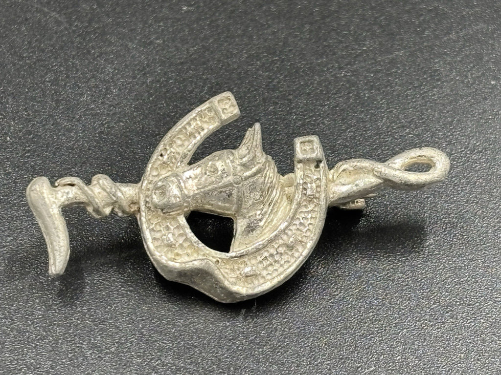 Vintage Horse Head Horseshoe Brooch Silver Tone Equestrian Good Luck Jewelry