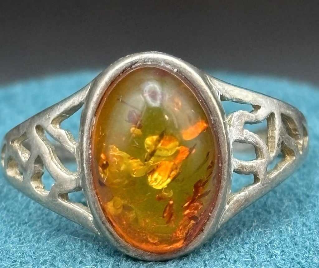 Vintage Baltic Amber 925 Sterling Silver Ring Honey Cognac Cabochon Size T