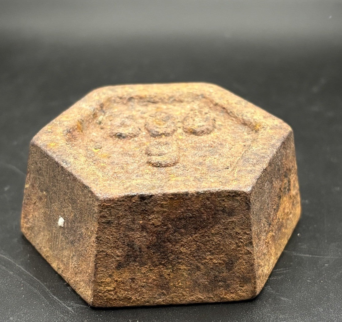 Vintage Cast Iron 500g Scale Weight Hex Industrial Calibration