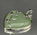 Vintage Natural Green Stone Heart Pendant Silver Tone Floral Jade Aventurine