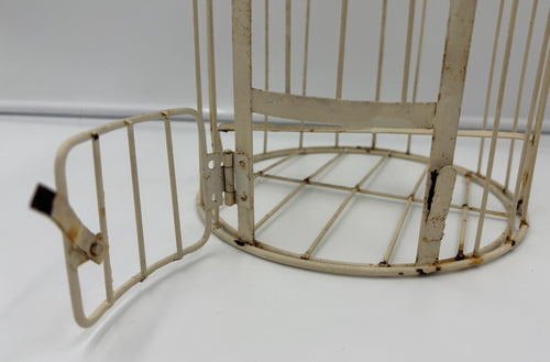 Bird cage wire detail