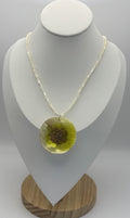 Vintage 1990s Shell Resin Pendant Necklace Dried Flower Boho Jewelry