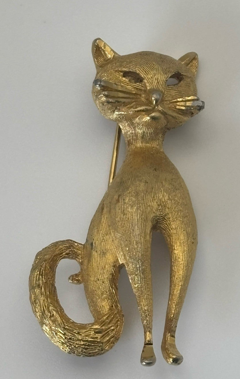 Vintage B.S.K Cat Brooch Gold Tone Figural Kitty Pin 1950s Signed