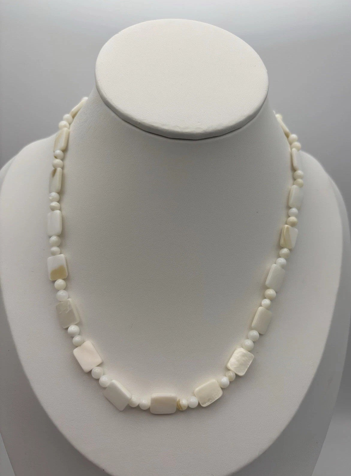 Vintage Mother of Pearl Necklace and Earrings Set White Shell Beads Jewelry