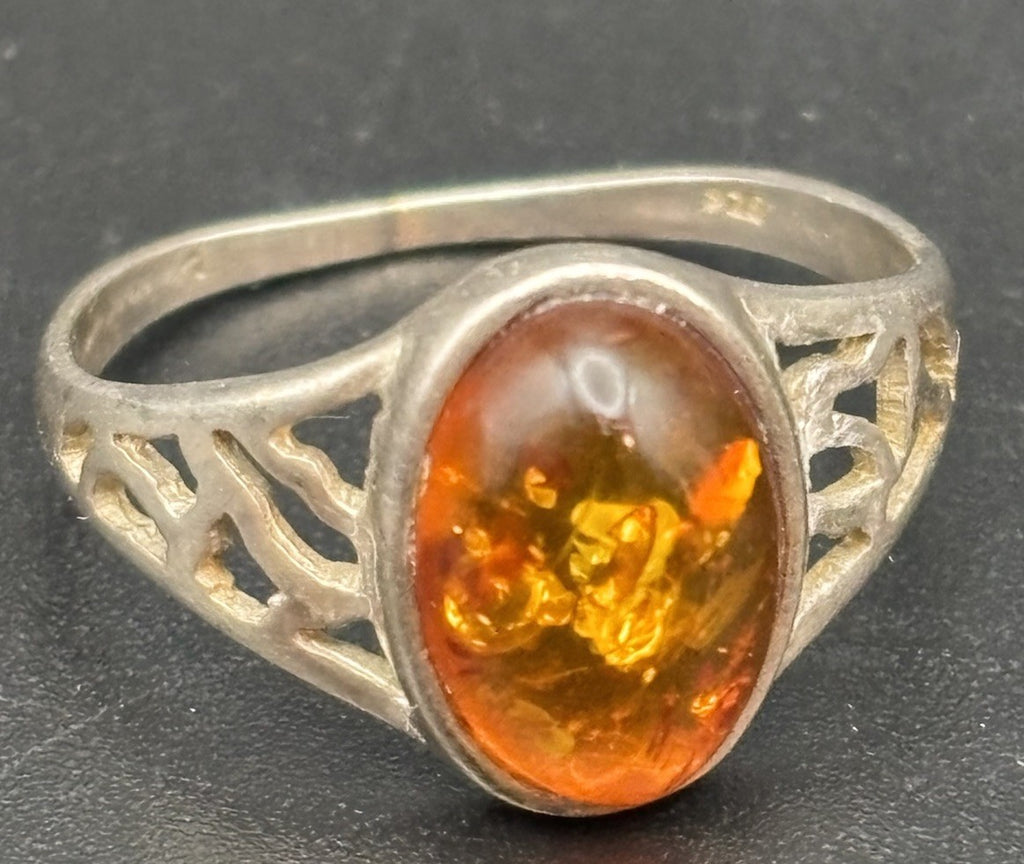 Vintage Baltic Amber 925 Sterling Silver Ring Honey Cognac Cabochon Size T