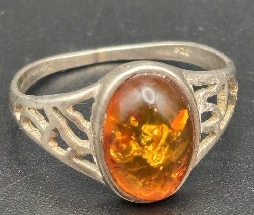 Vintage Baltic Amber 925 Sterling Silver Ring Honey Cognac Cabochon Size T