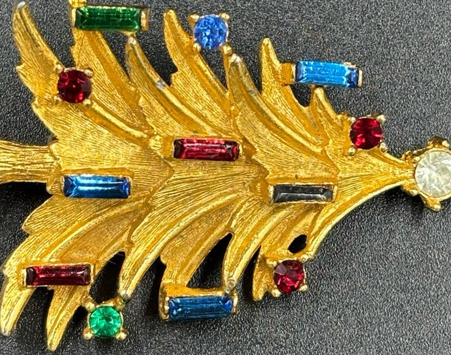 Vtg Gold Tone Christmas Tree Holiday Brooch  Pin Rhinestones Signed Mamselle