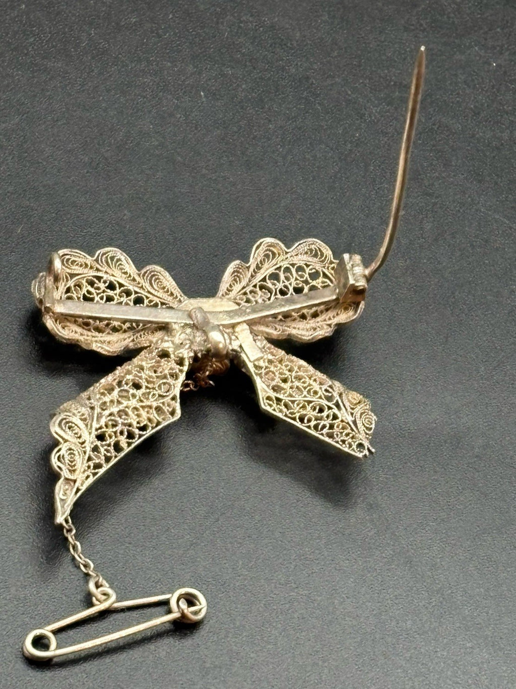 Vintage Sterling Silver Filigree Bow Brooch Safety Chain Art Deco Pin