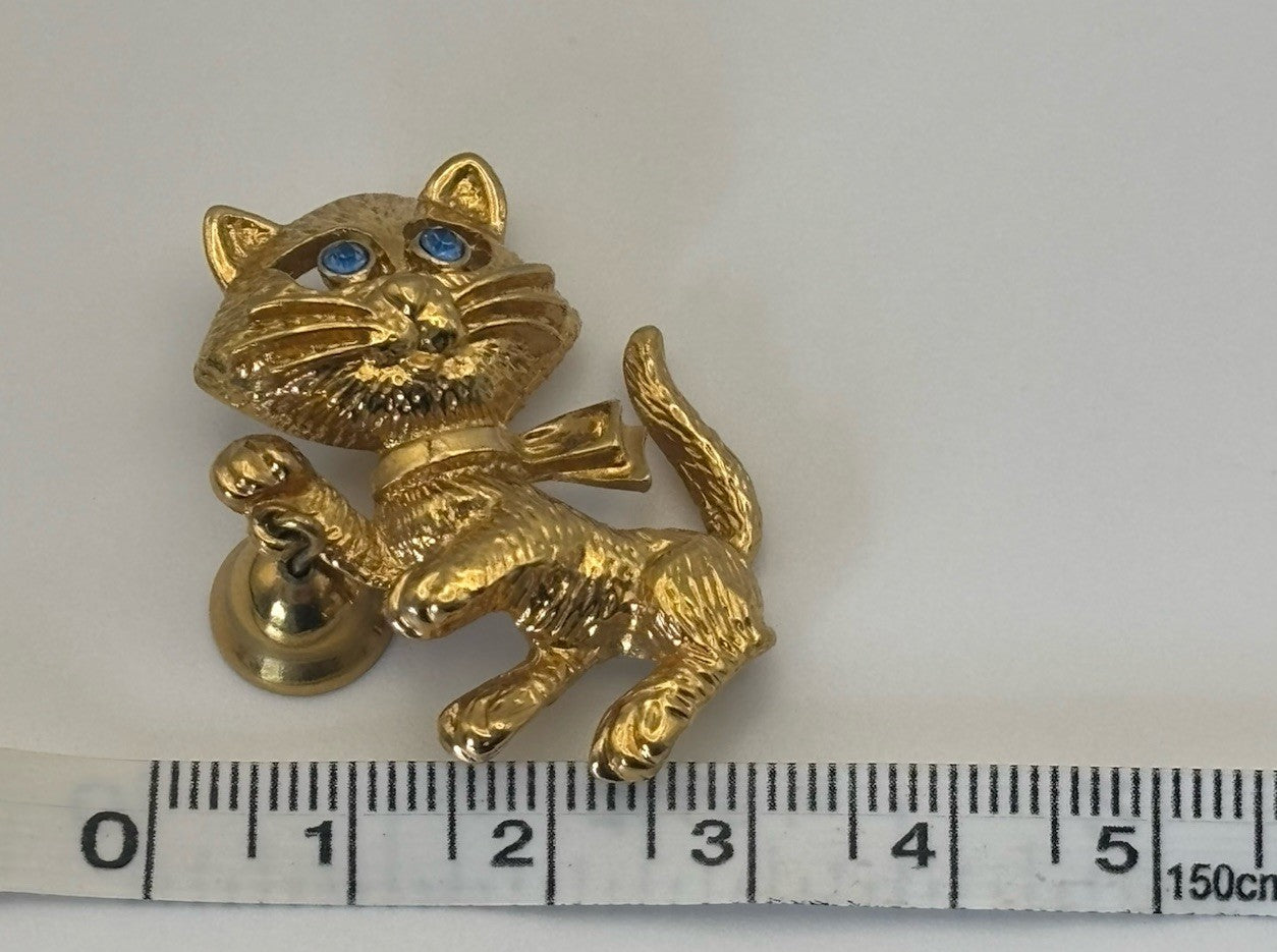 Vintage Avon Cat Brooch Gold Tone Blue Rhinestone Eyes Bell Signed