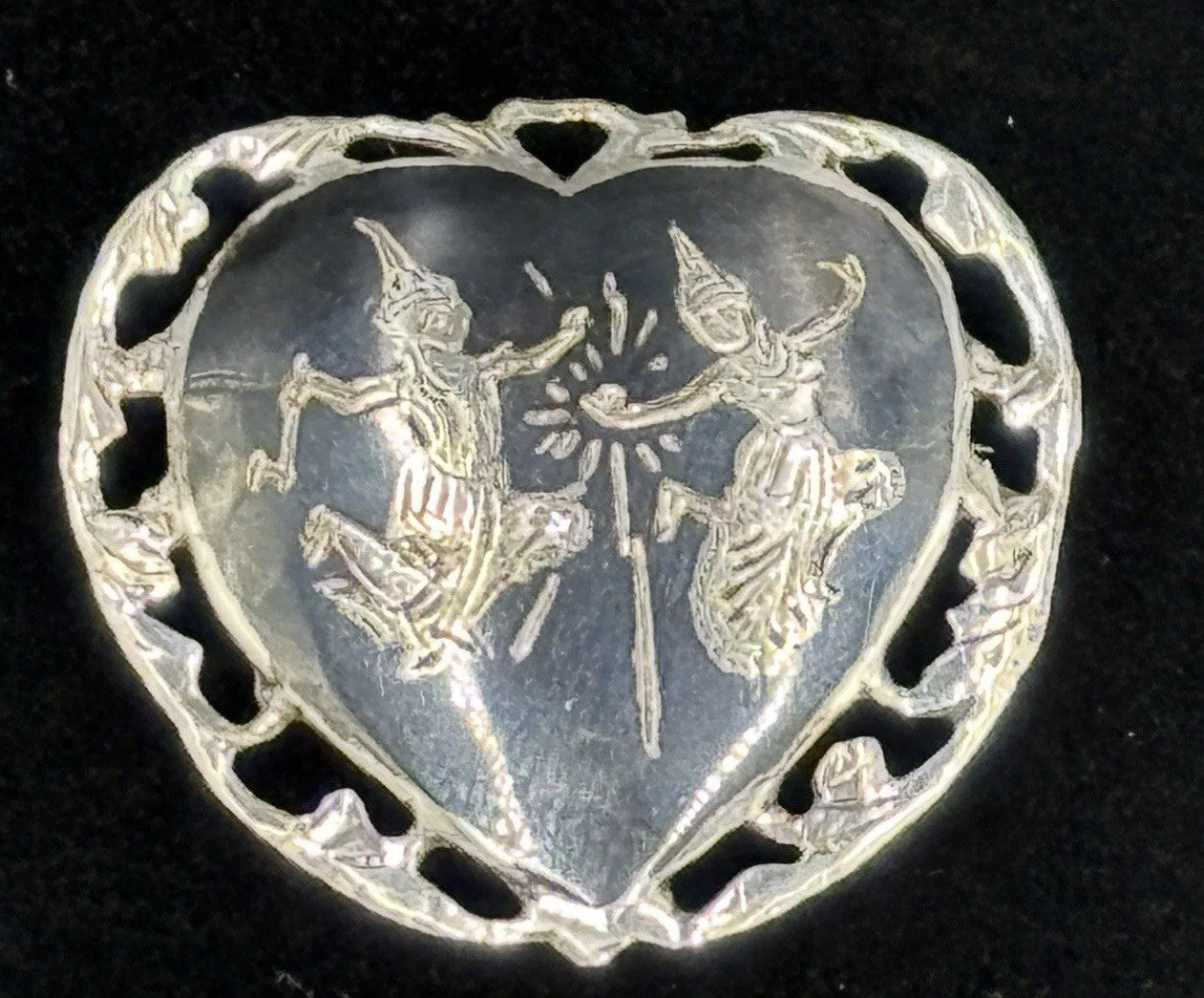 Vintage Siam Sterling Silver Niello Heart Brooch Thai Dancers 1940s