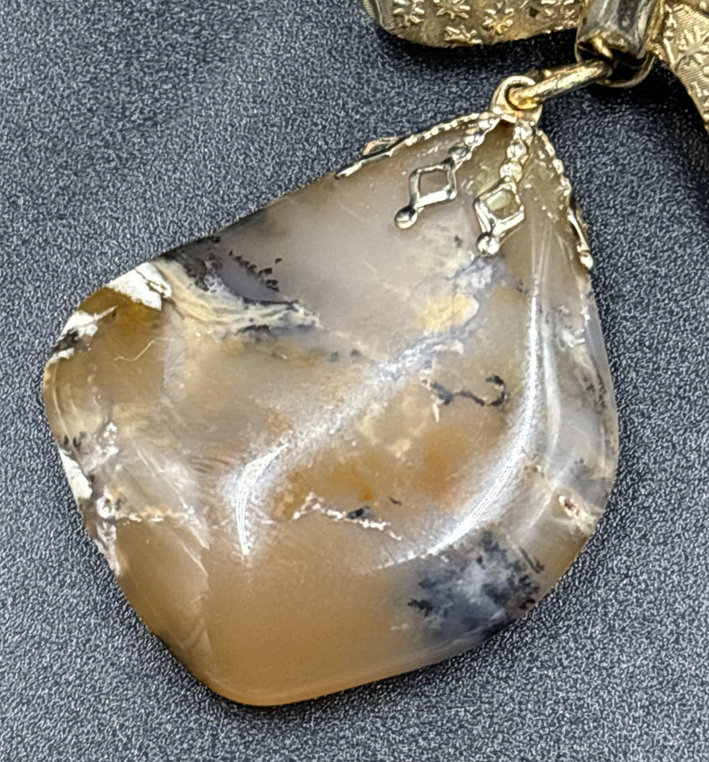 Vintage Scottish Agate Dangle Bow Brooch ￼