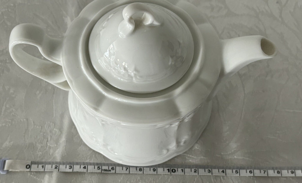 Seltmann Weiden Bavaria Julia White Teapot~  Germany