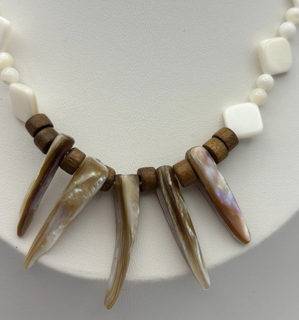 Vintage Tribal Shell Necklace Earrings Set Mother of Pearl Beads Boho Jewelry