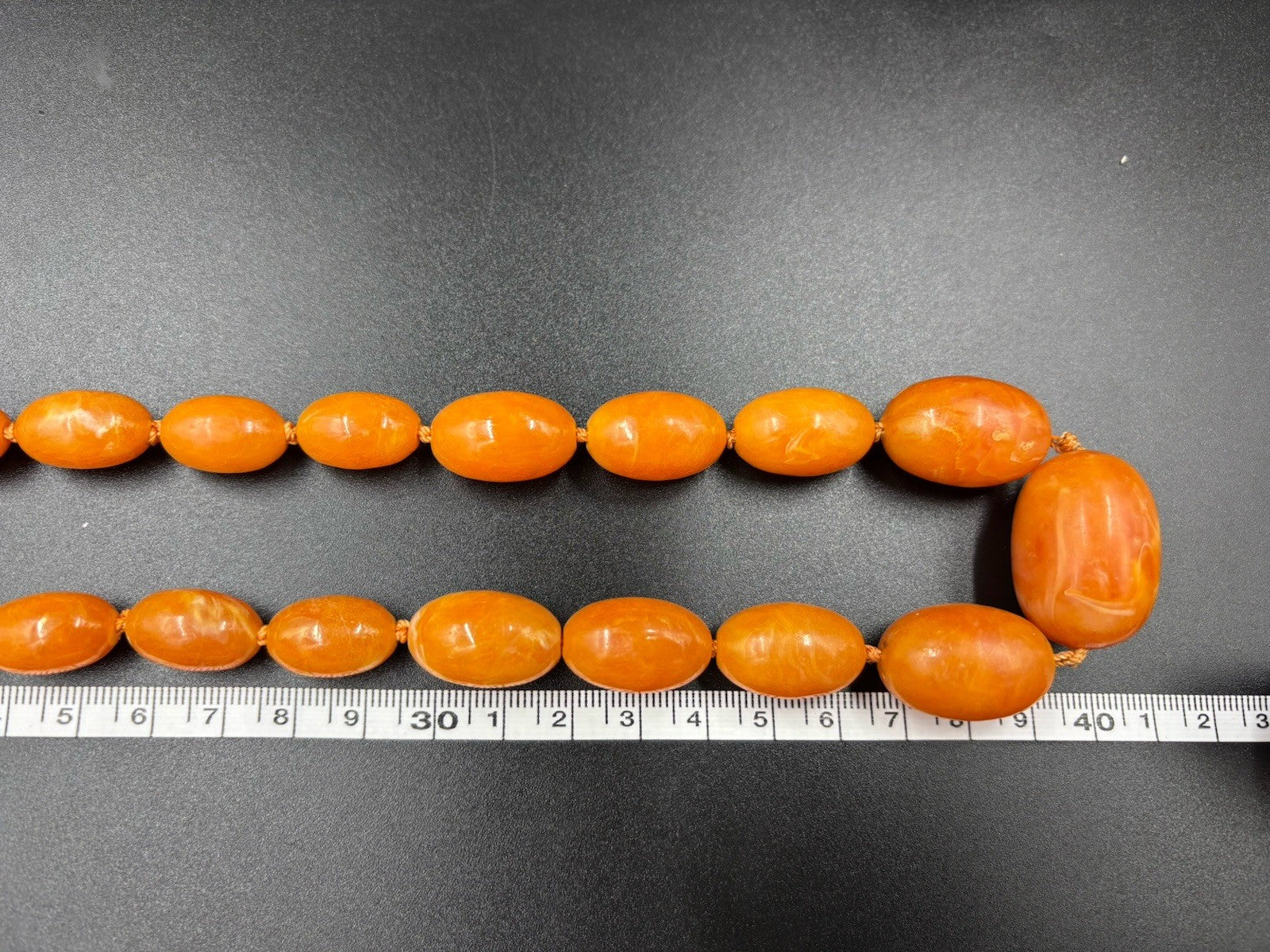Antique 1930s Art Deco Marbled Phenolic Amber Look Graduated Necklace
