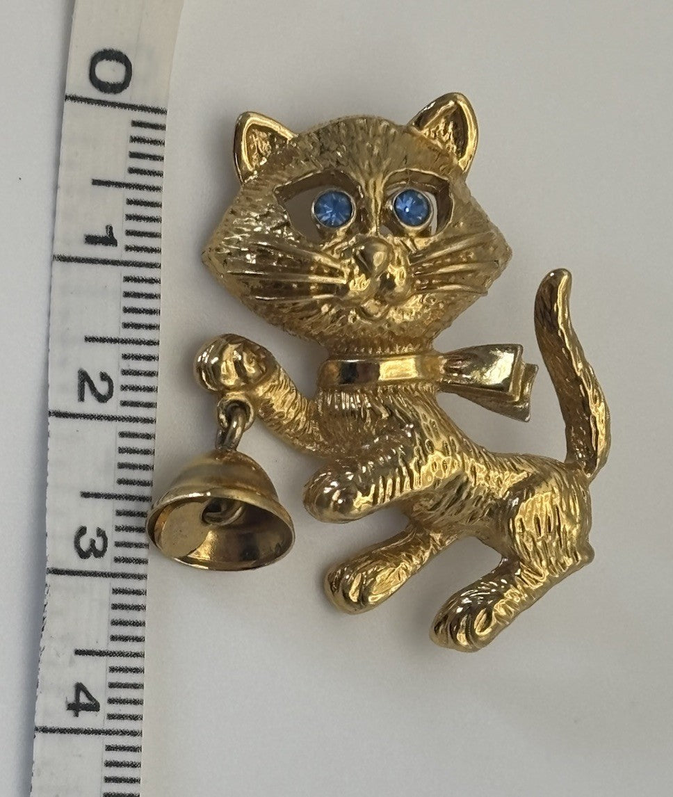 Vintage Avon Cat Brooch Gold Tone Blue Rhinestone Eyes Bell Signed