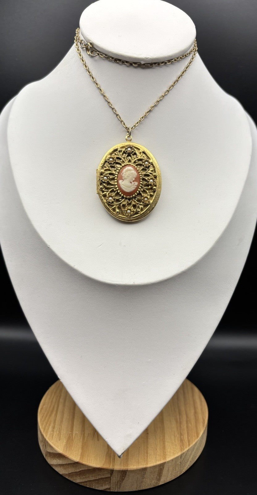 Vintage Cameo Locket Necklace Gold Tone Filigree Faux Pearl Pendant