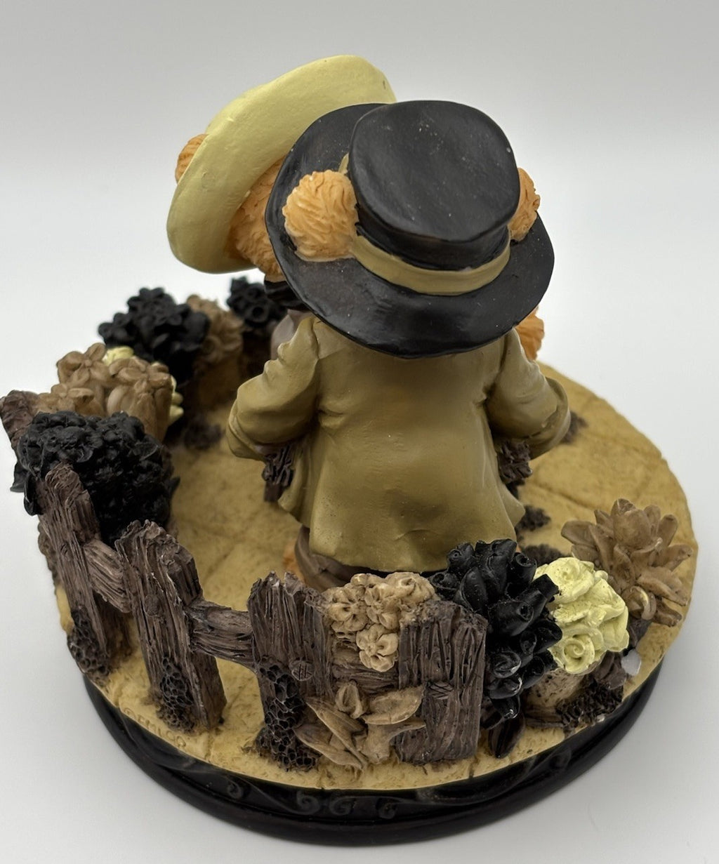 Vintage Avon Bear Figurine – Romantic Couple Kiss with Roses & Cart