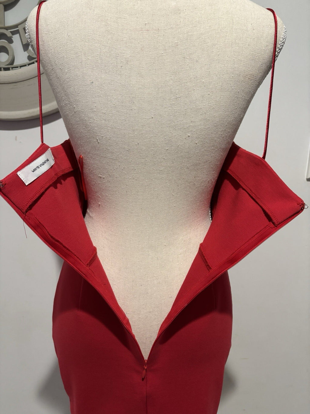 Whyte Valentyne Red Formal Dress Size 8 Evening Cocktail Party