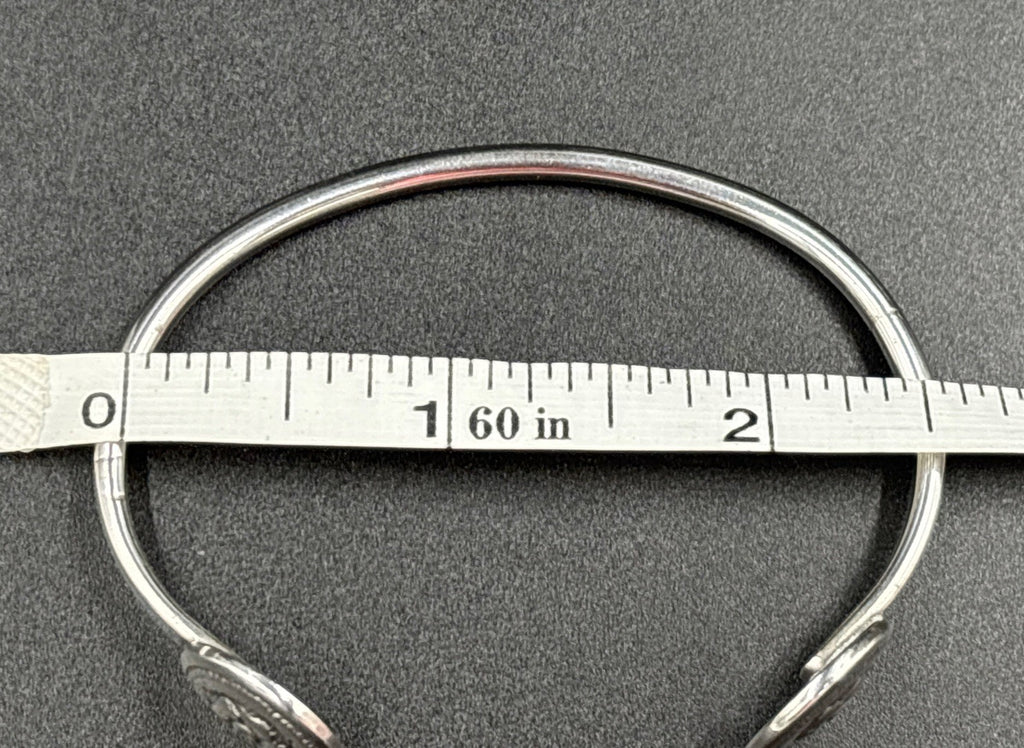 Vintage Silver Flower Cuff Bracelet – Open-End Design, Artisan Made