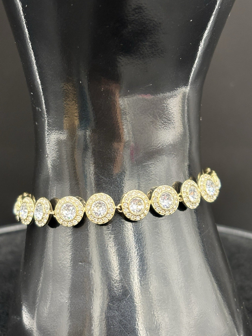 Swarovski Gold Tone Crystal Tennis Bracelet Pavé Halo Signed Vintage 17cm
