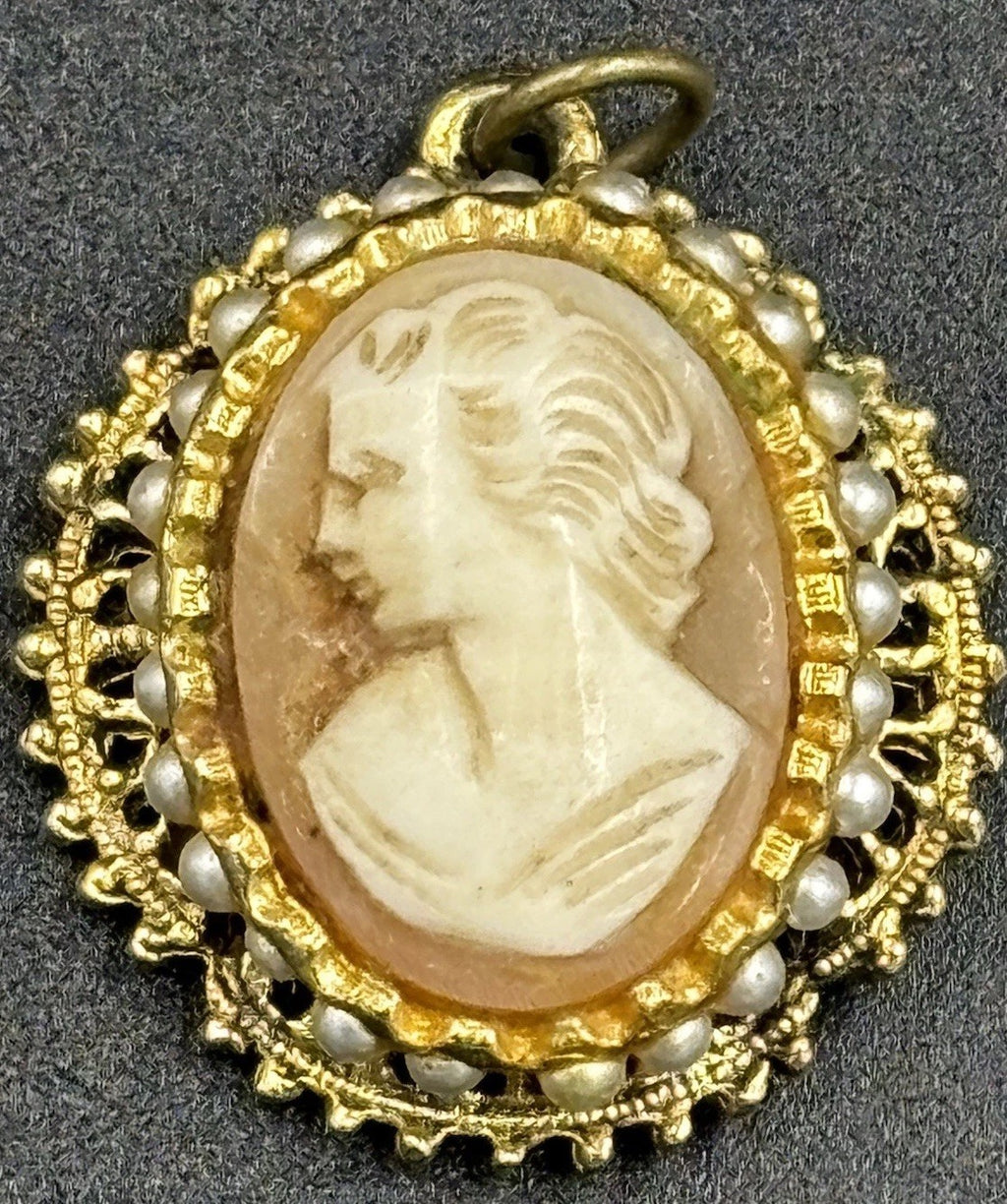 Vintage Shell Cameo Brooch Pendant Gold Tone Faux Pearl Filigree