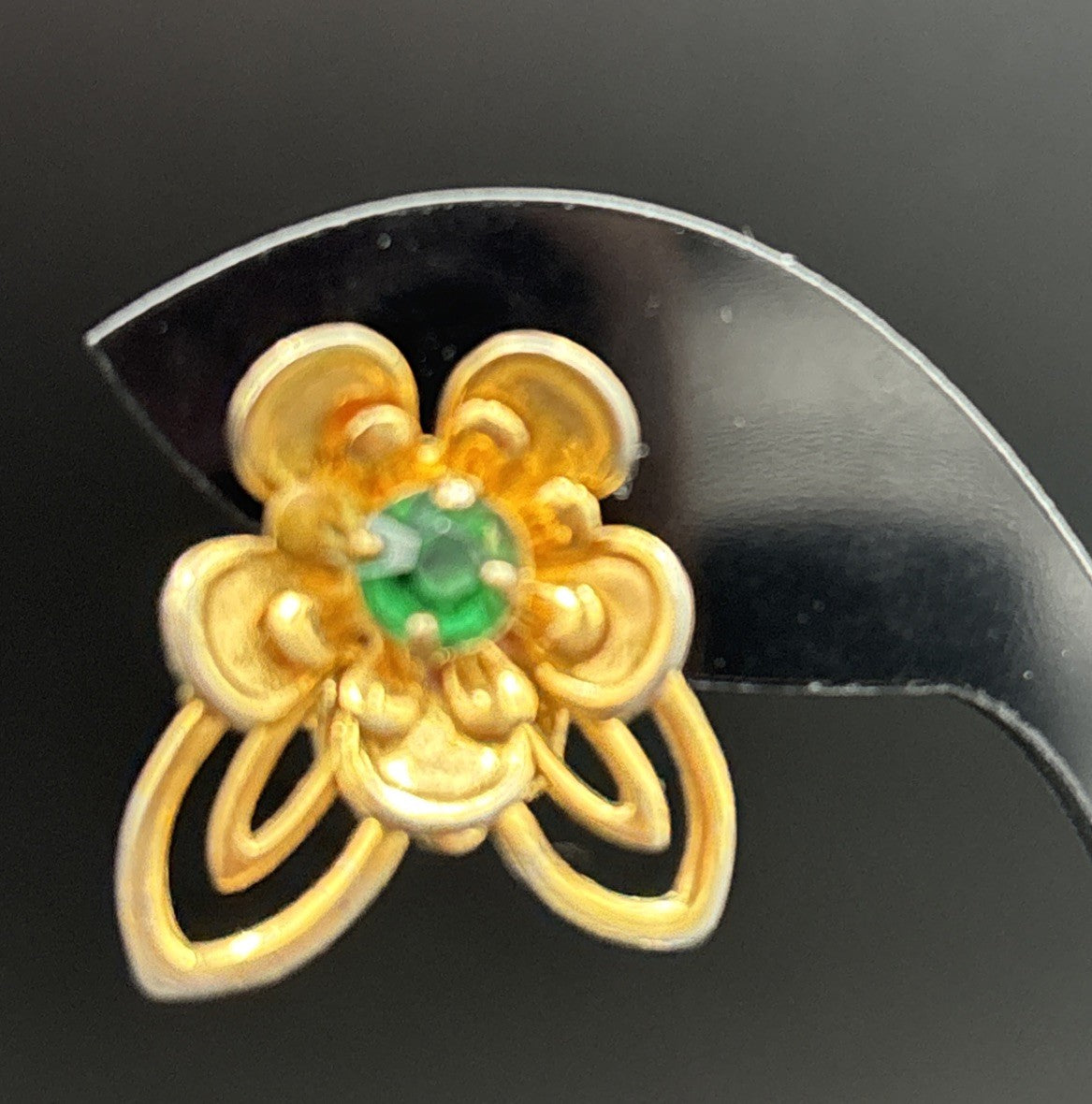 Vintage Barclay green rhinestone gold tone Clip On Earrings