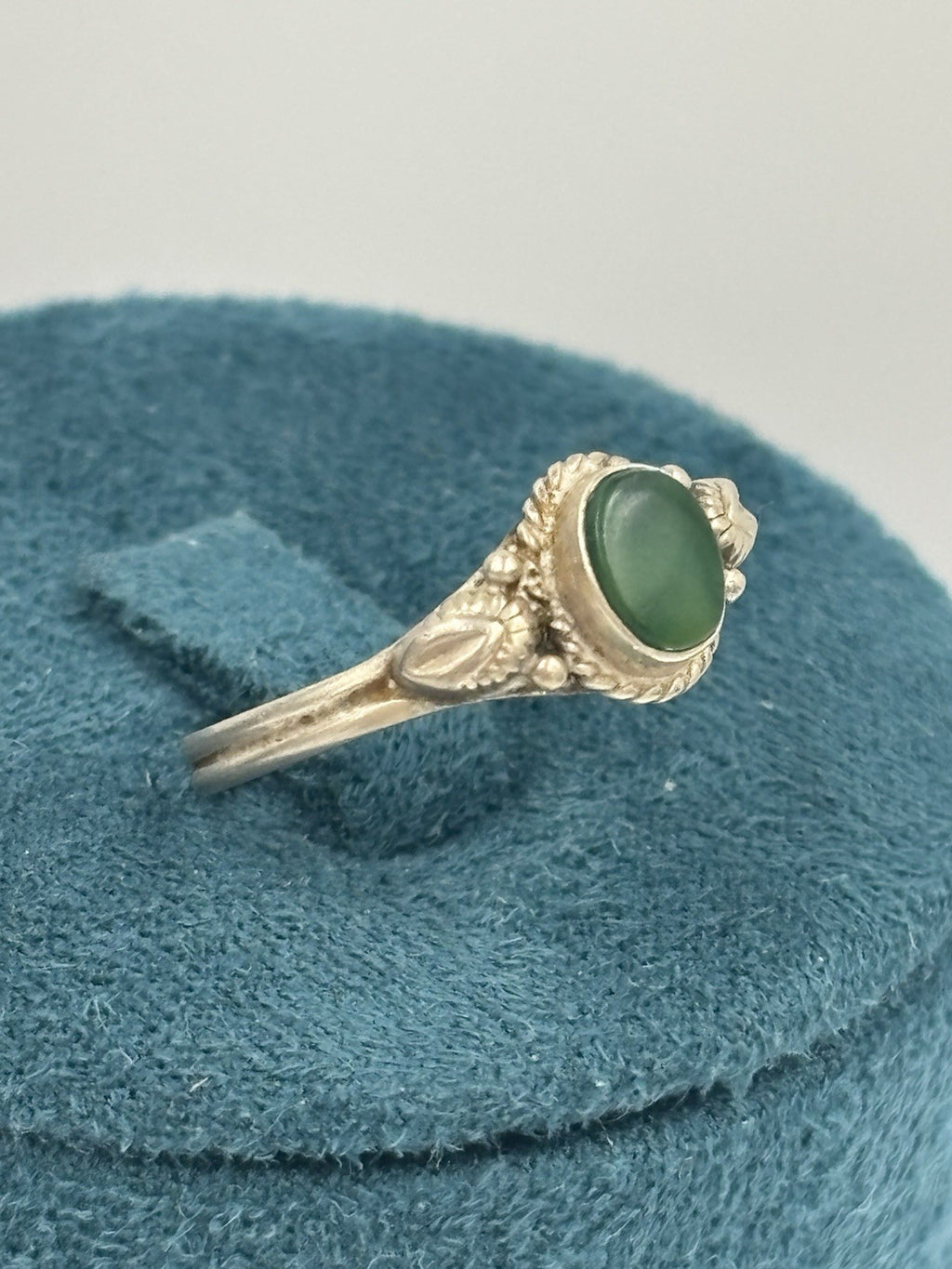 Rare Vintage 925 Silver Green Chalcedony Ring Handmade 1960s Jewellery