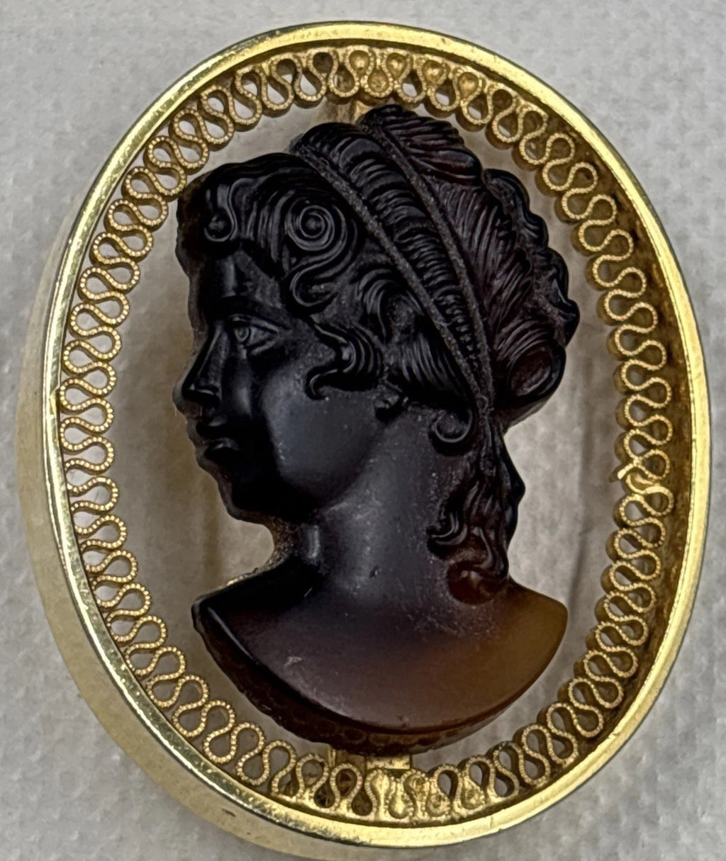 Vintage Cameo Pin Amber Brown Glass Brooch Mid Century Style Gold Tone