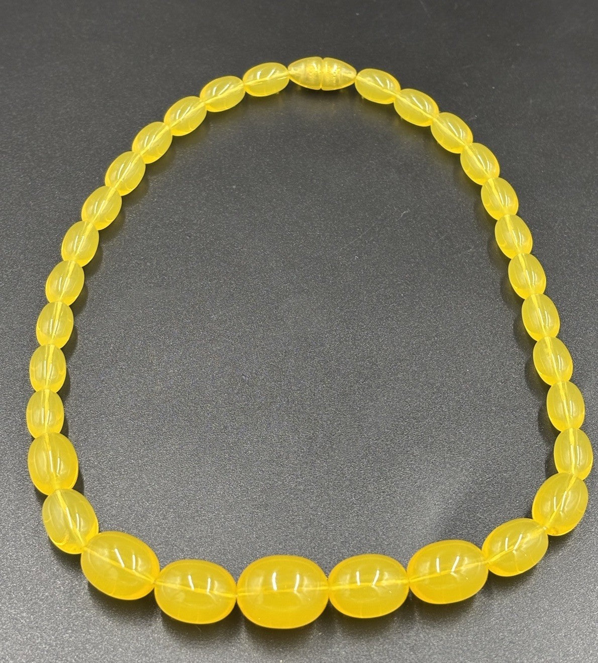 Vintage Lemon Yellow Lucite Bead Necklace Graduated Oval Mid Century