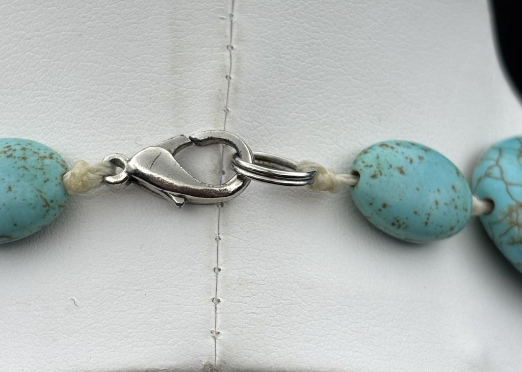Vintage Turquoise Howlite Bead Necklace Knotted Statement Graduated 54.5cm