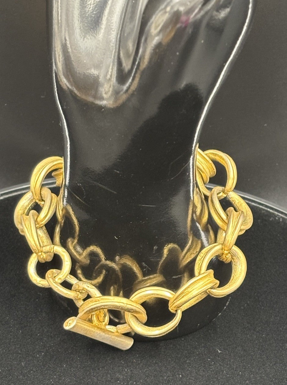 Vintage Chunky Gold Tone Chain Bracelet Brushed Links Toggle Clasp