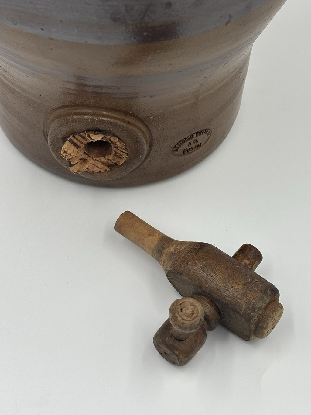 Bendigo Pottery Australian Stoneware Drink Dispenser Jug Tap Epsom 1980 34cm