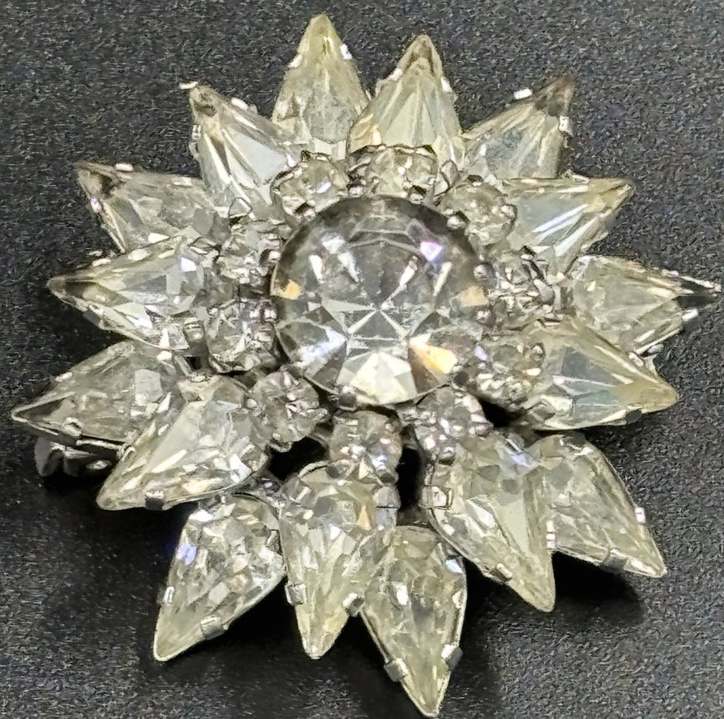 Vtg Donald Simpson Unsigned Crystal 3D Flower Or Snowflake Brooch 1950’s 3.3cm