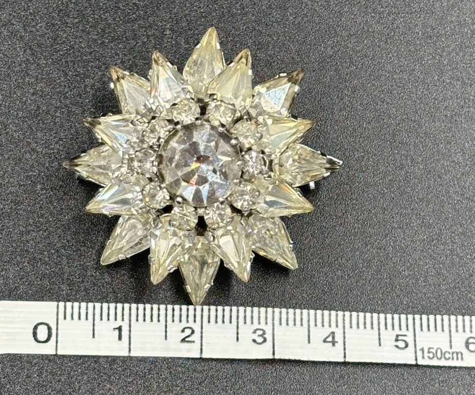 Vtg Donald Simpson Unsigned Crystal 3D Flower Or Snowflake Brooch 1950’s 3.3cm