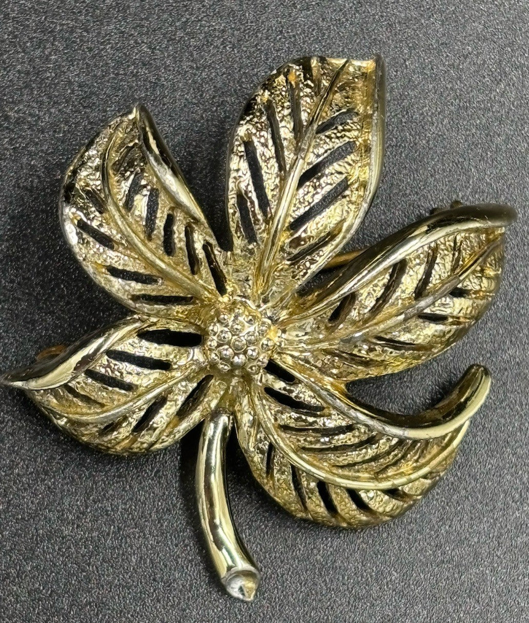 Vintage Sarah Coventry Signed Gold Tone Leaf Brooch